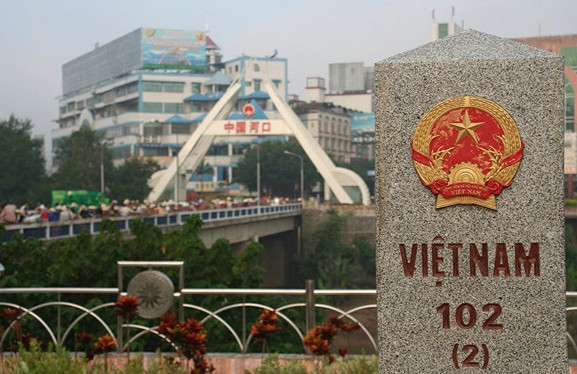 Nghị định thư giữa Chính phủ nước CHXHCN Việt Nam và Chính phủ nước CHND Trung Hoa về việc sửa đổi Hiệp định vận tải đường bộ giữa hai nước